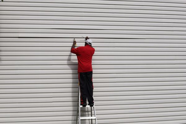 Loose Siding Repair in Lakeville