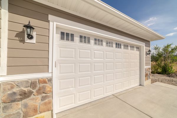 Garage Siding Repair in Lakeville